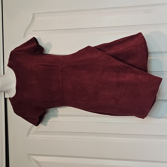 AQUA Burgundy Faux Suede Asymmetrical A-LINE Mini Dress Sz M NWOT MSRP $78 - Picture 3 of 9